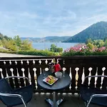 Les Reflets Du Hotel