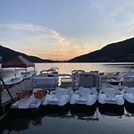 Les Reflets Du ホテル ジェラールメ