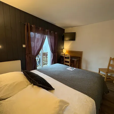 Hotell Les Reflets Du 3*