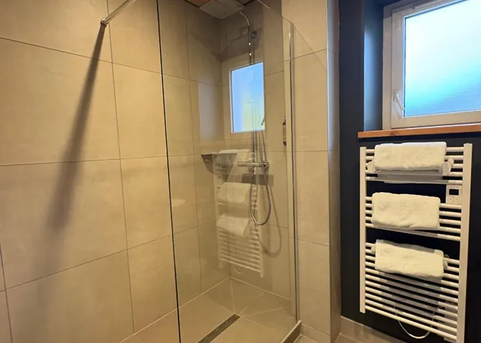 Hotel Les Reflets Du